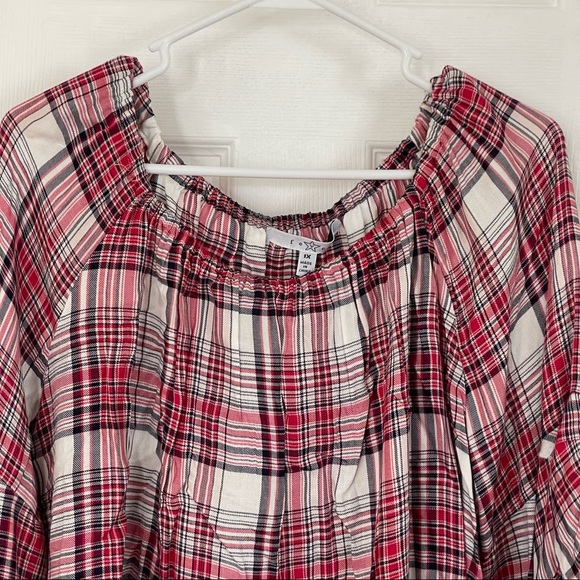 Fever 1X 3/4 Split Bell Sleeve Blouse Red and Black Plaid - Picture 2 of 9